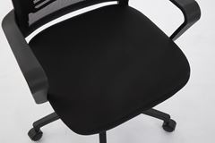 Cadeira para Escritório com Base Giratória Pesaro Preta DESIGN DECOR / REF. DDC02375