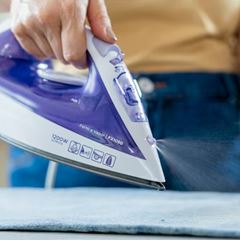 Ferro de Passar 220v à Vapor e Seco com Base Antiaderente Roxo BLACK E DECKER / REF. FX1050-B2