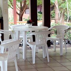 Poltrona Plastica Atalaia Branca - Ref. 394413 - TRAMONTINA 