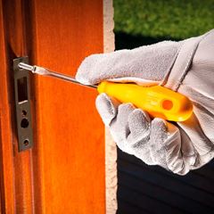 Chave de Fenda 5/16x5 Polegadas Cabo Amarelo - Ref. 41500/041 - TRAMONTINA