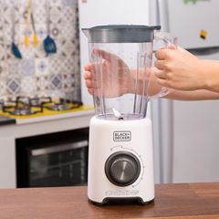 Liquidificador com Jarra SAN Cristal 220V 800W B&D / REF. L800-B2